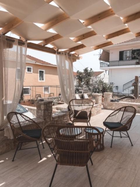 Mangata Suites Homes With Private Pools Spartokhórion Exterior foto